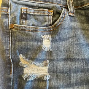 Judy Blue Size 9/29 Buffalo Plaid Patch Skinny Blue Ripped Denim Jeans JB8268DK thumbnail 4