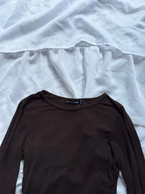 PrettyLittleThing Long Sleeve Bodysuit thumbnail 4