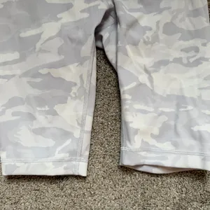 Lululemon Wunder Under Short 10" *Ribbed in Incognito Camo Jacquard White Size 4 thumbnail 5