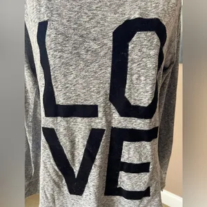 American Eagle Favorite T “LOVE” in Grey Heather thumbnail 2