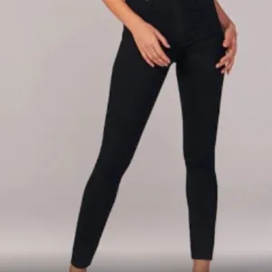 Abercrombie &‎ Fitch High Rise Jean Legging thumbnail 5