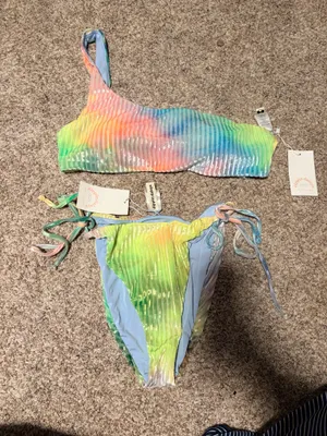 Dippin' Daisy's Bikini Set thumbnail 1
