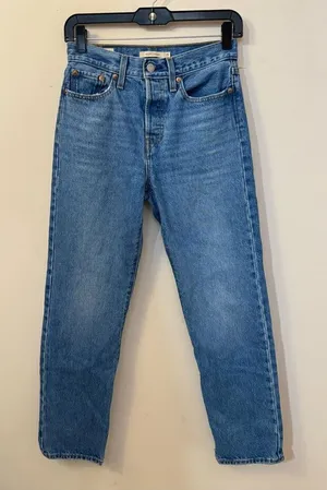 Levi’s Wedgie Straight Medium Wash Jeans 25 thumbnail 1