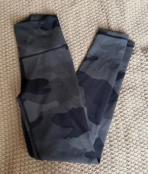 Aerie Camo Workout Leggings thumbnail 1