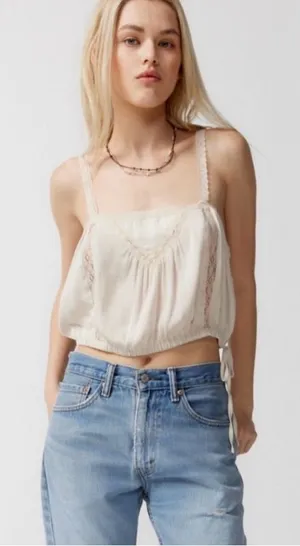 Urban Outfitters Cream Lace Trim Cropped Camisole Size Small thumbnail 1