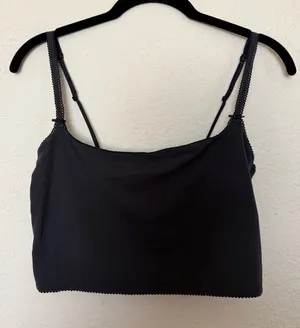SKIMS FITS EVERYBODY Cami - Onyx Size S nwot thumbnail 1