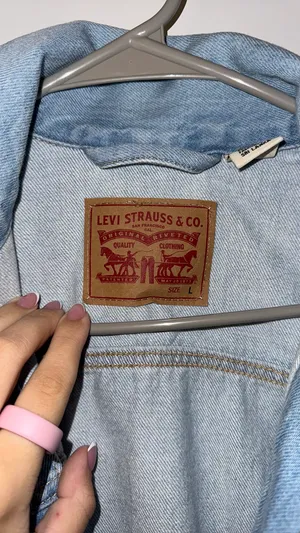 Levi’s Jean Jacket Women’s thumbnail 3
