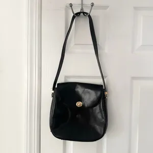 HOBO Smooth Glossy Leather Saddle Front Flap Adjustable Shoulder Strap Bag thumbnail 2