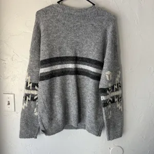 New In Sweater Womens Small Gray Aztec‎ Geometric Pullover Crewneck Soft Knit thumbnail 8