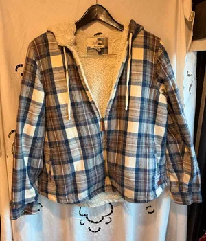 L.L.Bean Women's L Sherpa-Lined Plaid Flannel Hoodie Jacket Full Zip Cozy Layers thumbnail 1