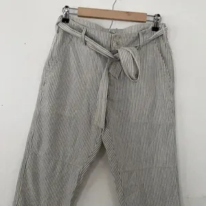American Eagle outfitters pants  thumbnail 2