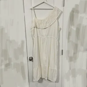Old Navy XXL Dress One Shoulder Eyelet Lace Ruffle Tiered Midi Cream Coastal thumbnail 13
