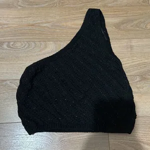 Stradivarius black sparkly one shoulder top size small‎ thumbnail 5