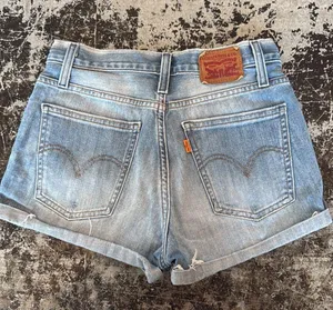 Levis Light Wash Orange Tab Rolled Cuff Jean Shorts 25x2" Size 26 thumbnail 2