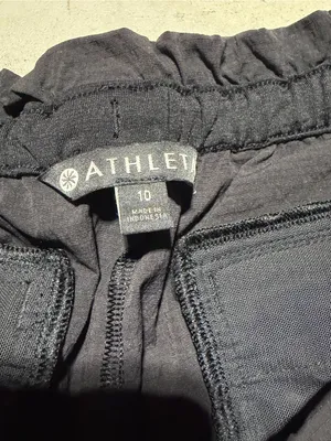 Athleta Black Women’s nylon Elastic Waist Shorts 10 thumbnail 6