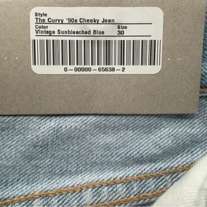 Everlane Curvy 90s Cheeky Straight Jeans 30 NWT High Rise Sunbleached Blue thumbnail 6