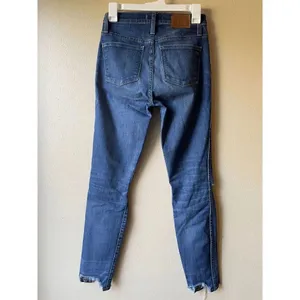 Madewell 10" High Rise Skinny Distressed Women's Size 25 thumbnail 2