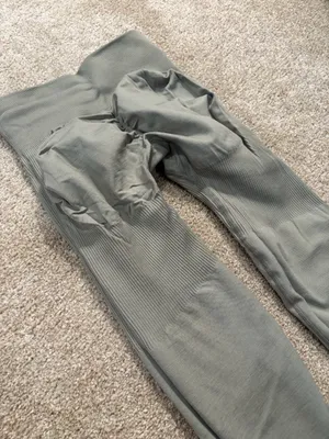 Lazuli Label Scrunch Sculpt Leggings Green Size XS thumbnail 2