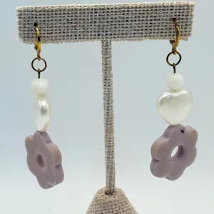 Dangle Earrings Pearl Heart Flower Lavender Gold Tone‎ Jewelry thumbnail 1