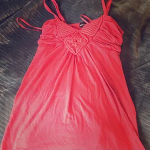 Embroidered tank Red thumbnail 1