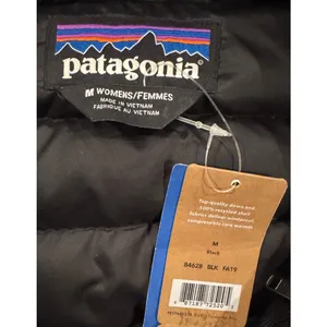 NWT PATAGONIA Women's Down Sweater Vest Size Medium thumbnail 8