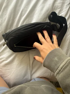 Lululemon bag thumbnail 5
