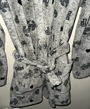 PINK Victoria’s Secret Vs Pink Robe thumbnail 5