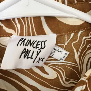 Princess Polly Marble Mae Button Up Satin Shirt Multicolor Brown/Tan Size 4 thumbnail 4