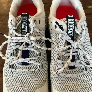 Under Armour Women's HOVR Block City Volleyball Shoes size‎ 10.5 thumbnail 9