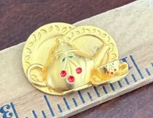 Vintage Gold Tone Brooch thumbnail 1