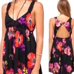 Roxy Love Seeker Black Floral Open Back Dress Size Medium thumbnail 2