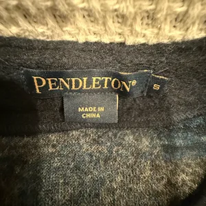 Pendleton Women’s small Plaid Wool Cardigan 45%wool thumbnail 2