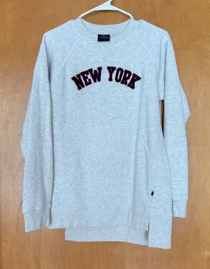 VALANI New York City Crewneck‎ Sweatshirt Grey NYC Graphic Long Sleeve Top L thumbnail 1