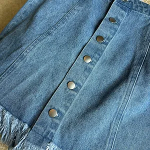 Forever 21 Frayed denim mini skirt thumbnail 8
