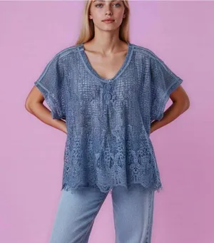 Women's Blue Blous Size M thumbnail 1