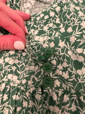Topshop Green Floral Puff Sleeve V-Neck Blouse thumbnail 6