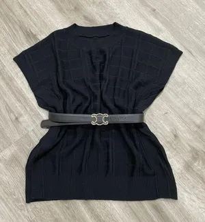 Black Sleeves Less Sweater Top Size XL thumbnail 1