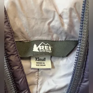 REI CO-OP WOMEN’S DOWN JACKET! thumbnail 4