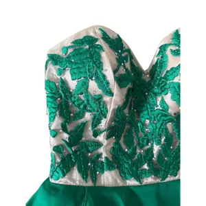 Sherri Hill Emerald green beaded flower, sweetheart, homecoming dress medium thumbnail 3