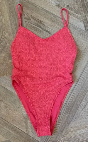 Wild Fable Coral Pink One Piece Swimsuit Tribal Diamond Pattern Size Small Beach thumbnail 1