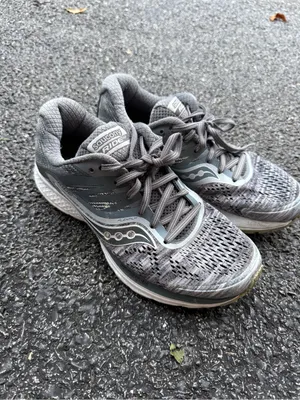 Saucony Ride 10 Everun Gray Running Shoes Women’s Size 7 thumbnail 2