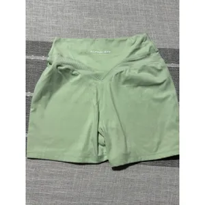 Alphalete Alphalux Sage Green High Waisted‎ V-Back Athletic Shorts Womens Size S thumbnail 2