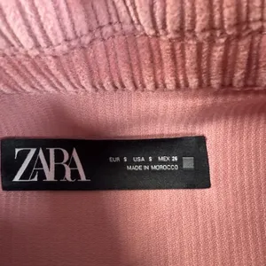 ZARA Women's Small Pink Corduroy Button Front Cropped Shacket Jacket Pockets thumbnail 4
