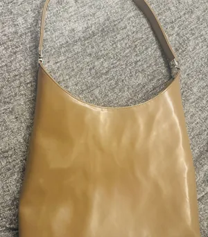 Elegant Tan Leather Shoulder Bag thumbnail 1