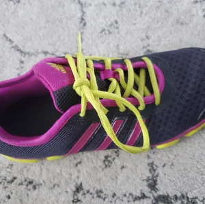 Adidas athletic shoes size 9 in purple and green . Very lightweight and … thumbnail 3