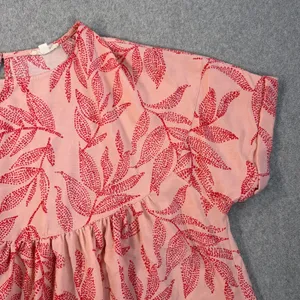 Easel Los Angeles Women's 1X Pink Red Leaf Print Babydoll Top Short Sleeve thumbnail 2