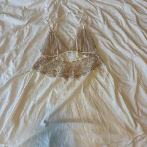 Flora Nikrooz Rosa charmeuse and lace chemise in ivory and blush rose thumbnail 2