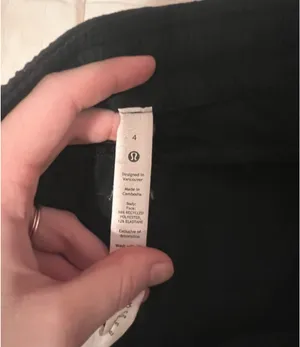 Lululemon Cropped Joggers thumbnail 3