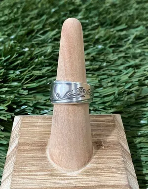 Handmade Floral ring size 6.5 thumbnail 2