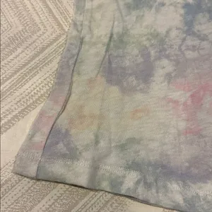 Rainbow Sandals Rails Rainbow Tie-Dye Cotton V Neck T-Shirt Size Small thumbnail 3